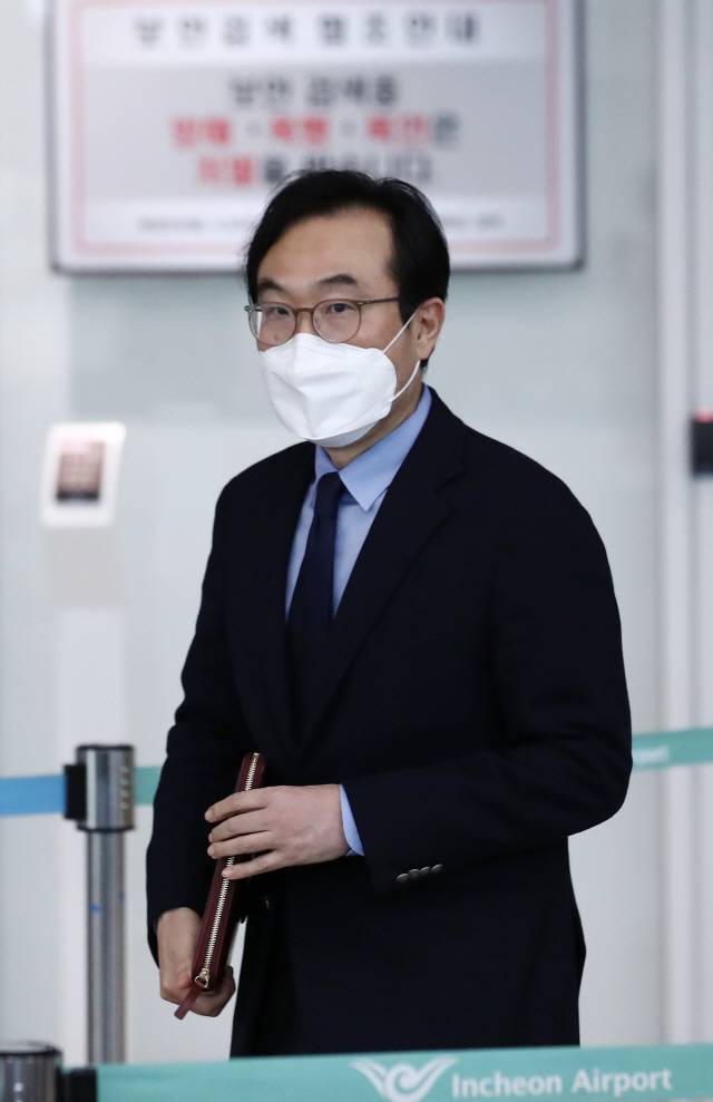 20일 귀국한 이도훈 외교부 한반도평화교섭본부장. /연합뉴스
