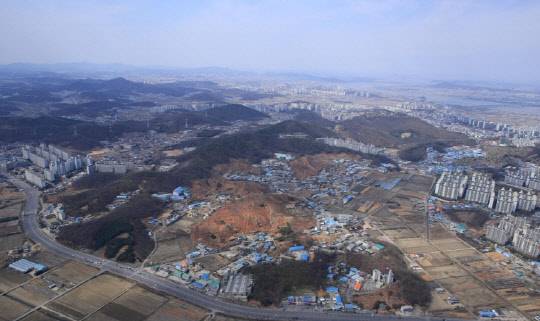 인천광역시가 투기과열지구로 지정되면서 검단신도시 입주예정자들이 집단 반발에 나섰다. 사진은 인천 검단신도시 전경.
인천도시공사 제공