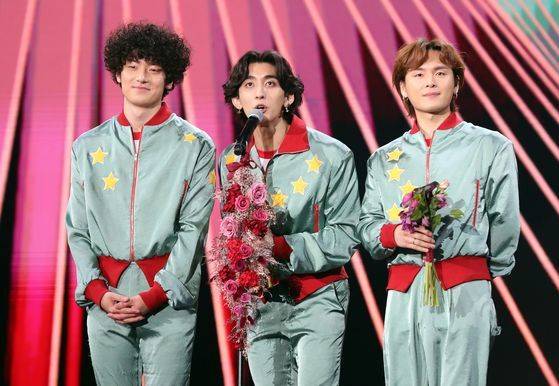 밴드 잔나비. 베이시스트 장경준(왼쪽), 최정훈(가운데), 김도형. 일간스포츠