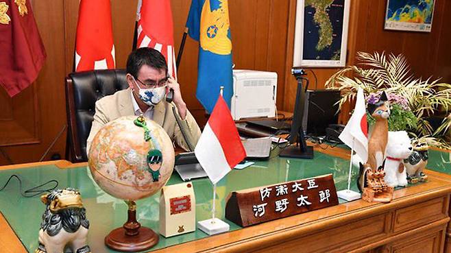 사진=고노 다로 방위상 트위터 캡처, 연합뉴스