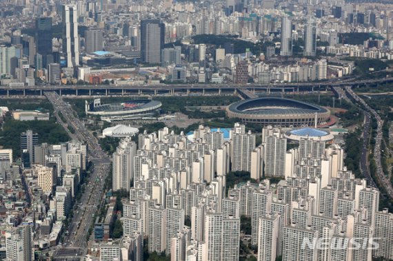 서울 강남 송파구 일대 아파트 단지 전경. 뉴시스