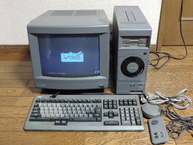 FM타운즈, 모니터는 트리니트론