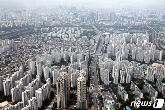 서울 송파구 잠실과 강남구 삼성동, 대치동 일대 모습.© News1 이광호 기자