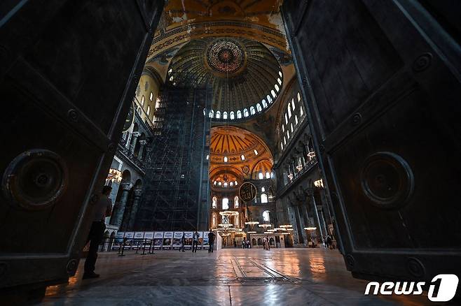 터키 이스탄불의 랜드마크인 성소피아 성당의 내부 <자료사진>© AFP=뉴스1