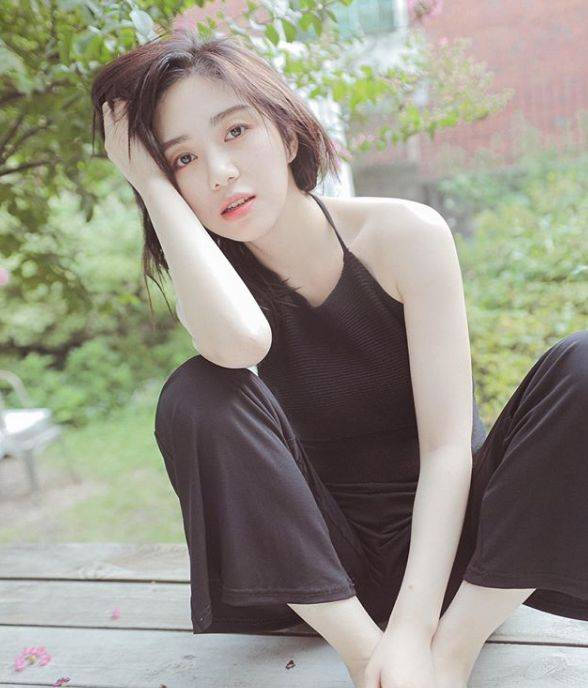 그룹 AOA 출신 권민아가 심경글을 올렸다. 사진=권민아 SNS