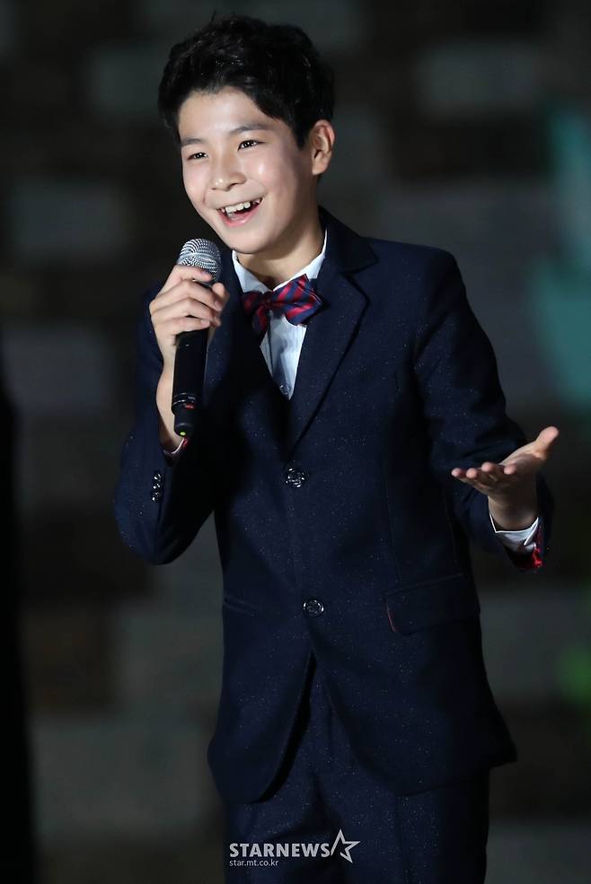 정동원 '반짝이는 우주총동원' [★포토]