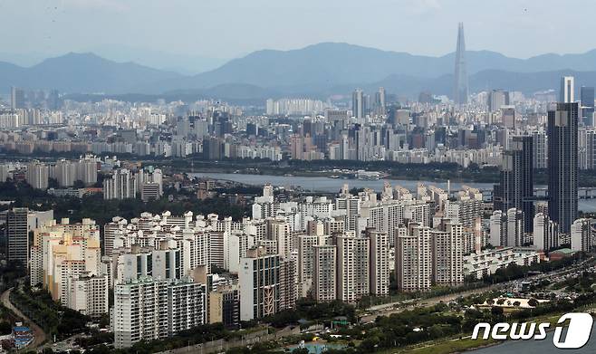 서울 도심 아파트 모습. 2020.7.3/뉴스1 © News1 송원영 기자