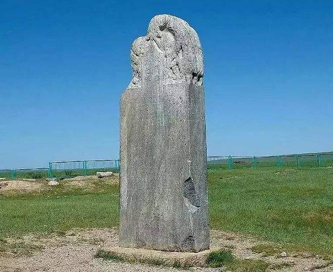 돌궐 퀼 테긴 비 /사진=바이두