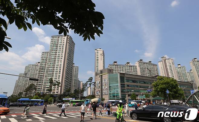 서울 송파구 아파트 단지의 모습. 2020.7.9/뉴스1 © News1 김진환 기자