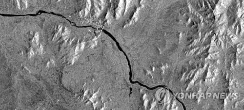 지난 6월 27일 당시 GERD 댐과 청나일강의  위성사진 [유럽우주국 제공·EPA=연합뉴스, 재판매 금지]