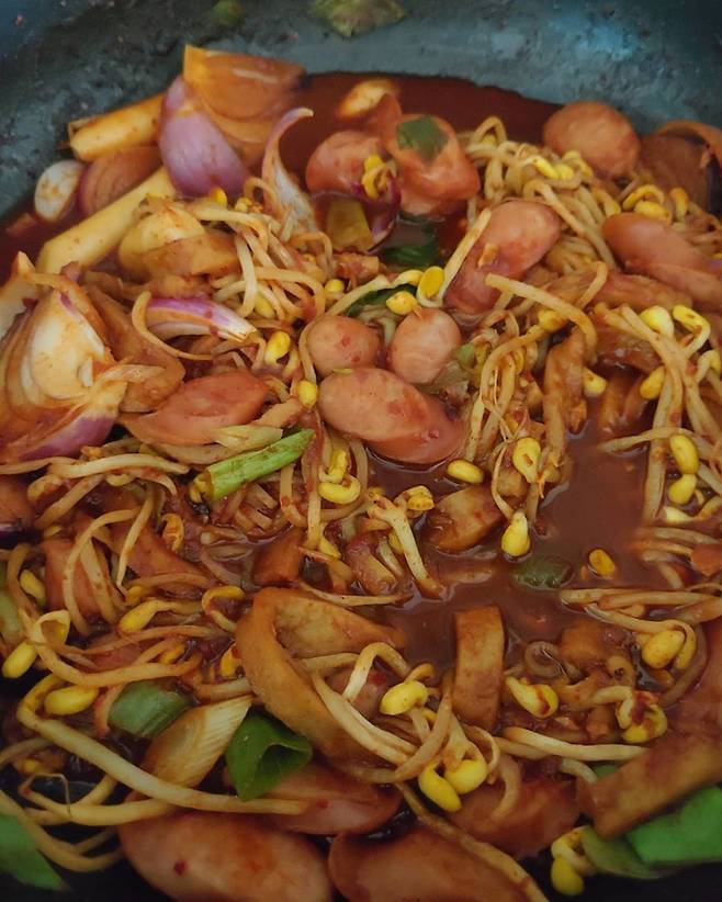 ▲ 신봉선이 만든 콩나물찜. 출처ㅣ신봉선 SNS