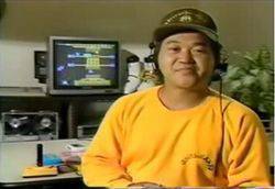 (주인공의 모티브가 된 다카하시 명인의 모습)