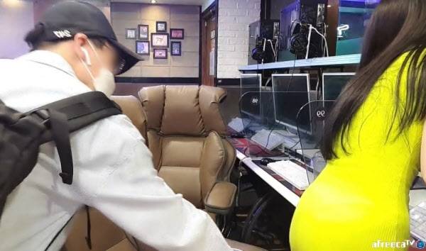 아프리카TV BJ 김옥분 방송화면 캡처.