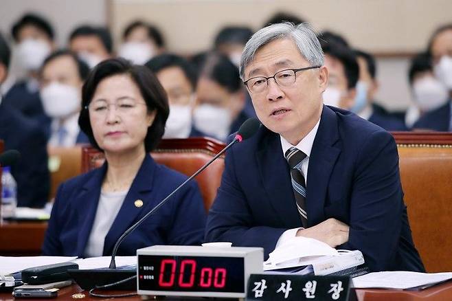 ▲최재형 감사원장이 지난 27일 국회 법제사법위원회에 출석해 질의에 답변하고 있다. ⓒ연합뉴스