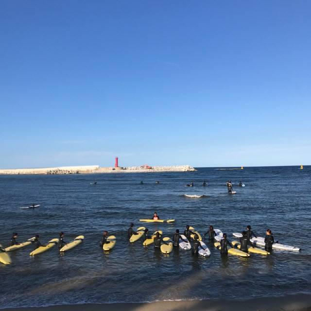 위크엔더스가 제공하는 서핑 프로그램. 위크엔더스는 강릉의 자연을 활용해 ‘리트릿 오롯이, 나’라는 체험 프로그램을 제공하고 있다. /사진제공=위크엔더스