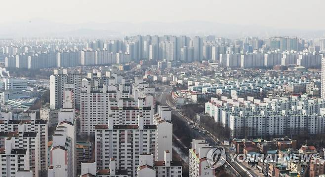 경기도 수원 시내 아파트 단지 모습 [연합뉴스 자료사진]
