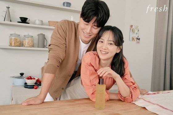 윤승아, 김무열