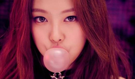 사진=블랙핑크 '붐바야' MV 캡처