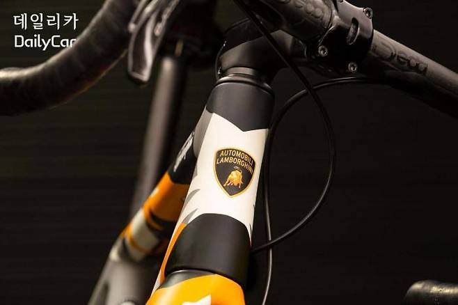 람보르기니 자전거 (써벨로 R5 람보르기니 에디션)