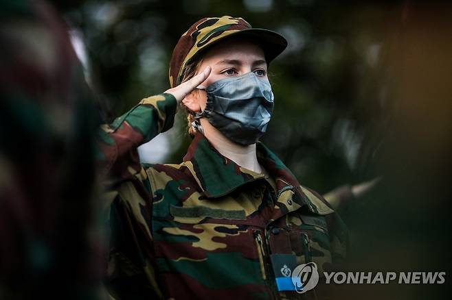 벨기에 엘리자베스 공주가 지난 10일 벨기에 있는 군 캠프에서 군사 훈련에 참여하고 있다. [벨기에 왕실 제공, 로이터=연합뉴스, 재판매 및 DB 금지]