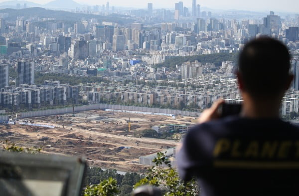 재건축 공사를 진행 중인 서울 개포동 개포주공1단지의 모습. 연합뉴스