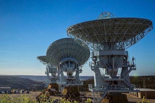 미군이 운용중인 통신감청시설. 한국군도 이와 유사한 체계를 운용중이다. 미 공군 제공