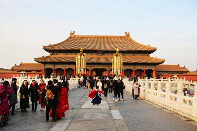 명나라 14명의 황제와 청나라 2명의 황제의 침궁이던 건청궁. ⓒ최종명