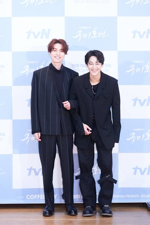 ▲ 이동욱·김범 '화기애애'