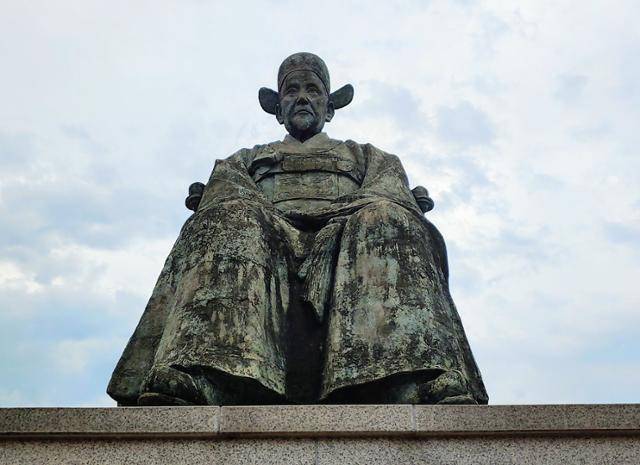 충남 청양의 모충사에 있는 최익현 동상. 손호철 교수 제공