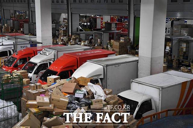 코로나19 사태 이후 폭발적으로 증가한 온라인 쇼핑.