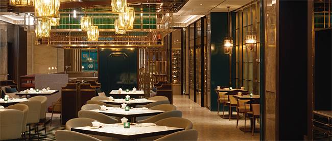 차오란에 들어서면 1920년대 홍콩을 시간 여행하는 듯한 착각에 빠진다. 사진 롯데호텔