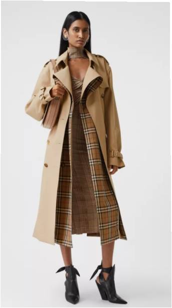 버버리의 트렌치 코트 이미지/사진=버버리 공식 온라인 몰