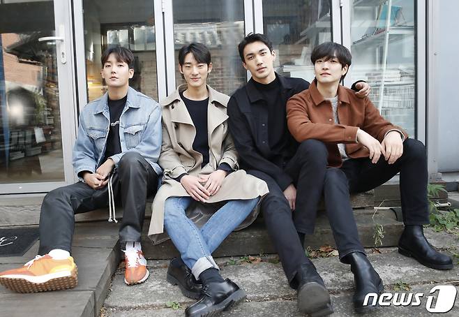 서울 종로구 삼청동 카페. '아름다운 남자, 시벨롬(si bel homme)' 박형근 최선 김한수 안태웅 인터뷰./뉴스1 © News1 권현진 기자