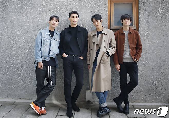 서울 종로구 삼청동 카페. '아름다운 남자, 시벨롬(si bel homme)' 박형근 김한수 최선 안태웅 인터뷰/뉴스1 © News1