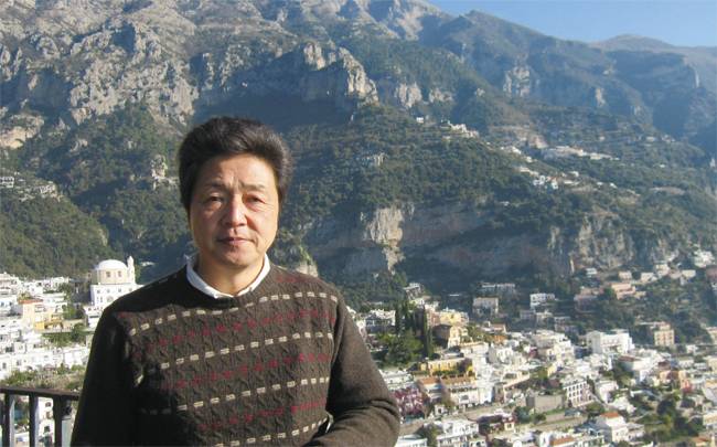 20년간 ‘인정 욕구'를 연구해 온 일본의 조직 경영학자 오타 하지메. 인정 욕구의 빛과 그림자를 담은 책 ‘인정받고 싶은 마음’을 썼다. 사진 오타 하지메