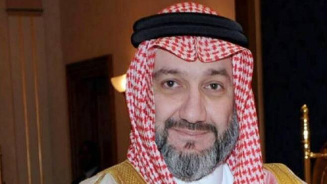 칼리드 빈탈랄 왕자는 아랍계 최고 자산가로 일컬어지는 세계적인 기업자이자 투자자인 알왈리드 빈탈랄(65)의 친동생으로 지난 2017년 12월 부패 혐의로 체포됐다가 11개월 만에 석방된 이력이 있다.(사진=트위터)