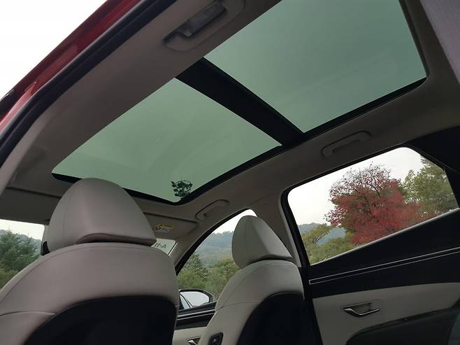 디 올 뉴 투싼 파노라마 선루프