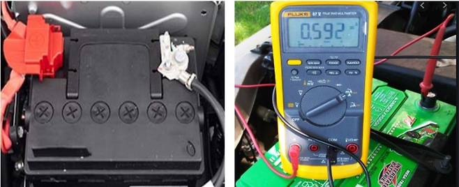 배터리(왼쪽)와 배터리 전압 테스터