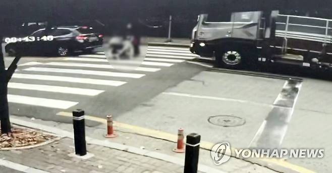 광주 어린이보호구역서 가족 참변…1명 사망·2명 중상 [독자 제공. 재판매 및 DB 금지]