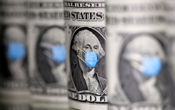 마스크를 쓰고 있는 미국 1달러 지폐 속 조지 워싱턴.로이터뉴스1