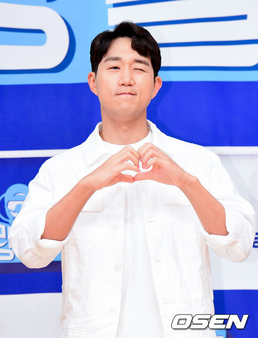 [OSEN=지형준 기자]배우 최성원이 참석해  포즈를 취하고 있다. /jpnews@osen.co.kr