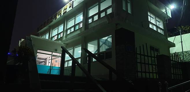 불 켜진 정진야학 [정진야학 제공. 재판매 및 DB 금지]