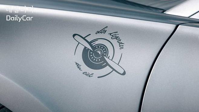 부가티 시론 스포츠 레 르크겐데스 뒤 씨엘 에디션