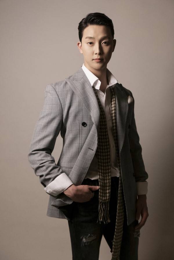오션 준호/IV엔터테인먼트, SHINE E&M © 뉴스1