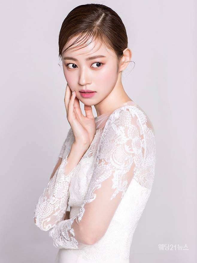 사진 : 보이드 바이 박철, 2021 TRENDY WEDDING HAIR & MAKE UP SHOP