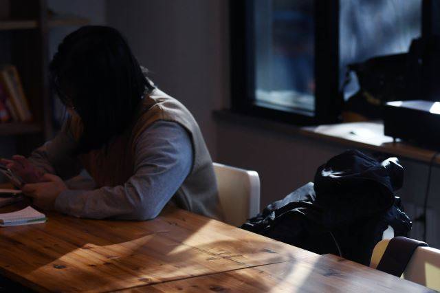 한 은둔 청년이 지난 1일 서울 성북구 리커버리센터에 있다. 윤성호 기자