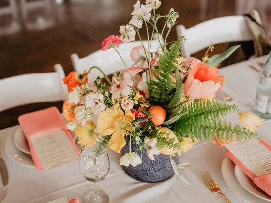 영국에서는 모든 사람들이 음식을 제공받기 전까지 혼자 먼저 식사를 하는 것은 매우 무례한 일이다. 팔꿈치를 식탁 위에 올려놓거나 턱을 괴고 있는 것은 예의에 어긋나는 행동이다. [사진 piqsels]