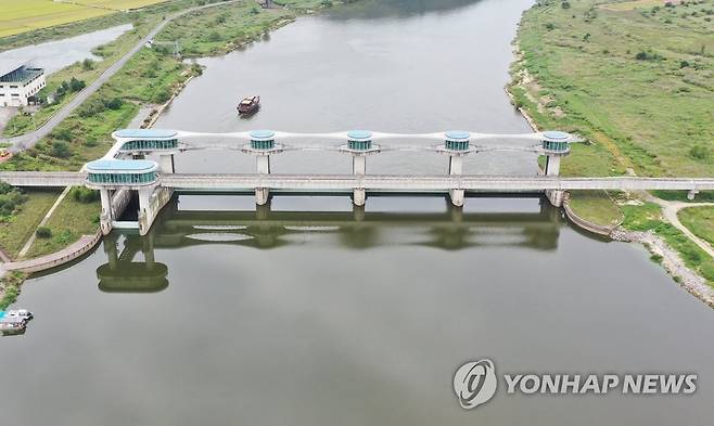 전남 나주시 다시면에 위치한 영산강 죽산보의 모습.[연합뉴스 자료사진]