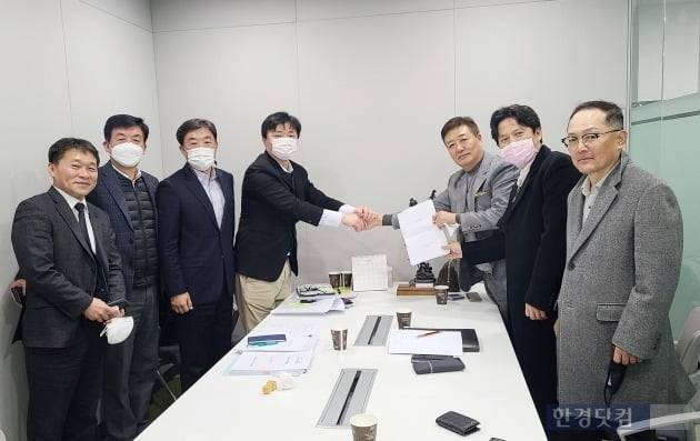 지난 10일 서울 서초동 소재 법무법인 세아에서 넥스플랜 임직원, 조합장, 사무국장, 대표변호사 등의 관계자들이 용인 역삼도시개발사업 PM 계약을 체결했다. / 자료=넥스플랜