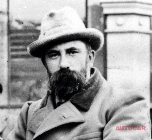 헨리 스터미(Henry Sturmey)는 1895년에 오토카(Autocar)를 설립해 1901년까지 이끌었다